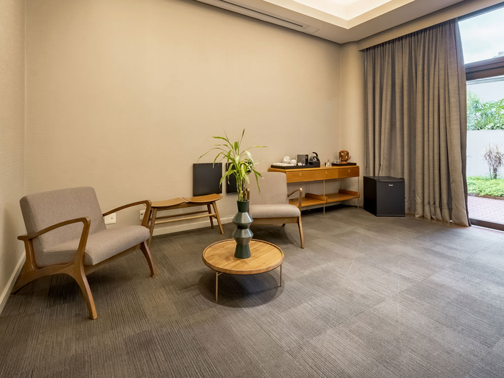Sala de Reunião Wojo para até 8 pessoas (Alecrim)