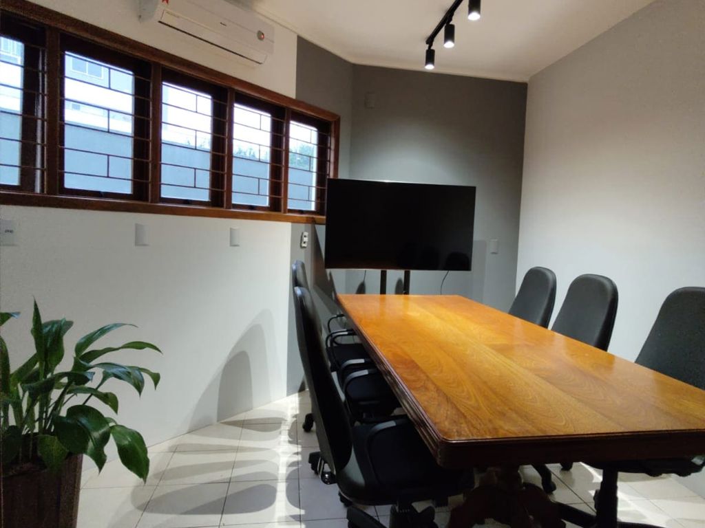 Sala de Reuniões para 6 pessoas