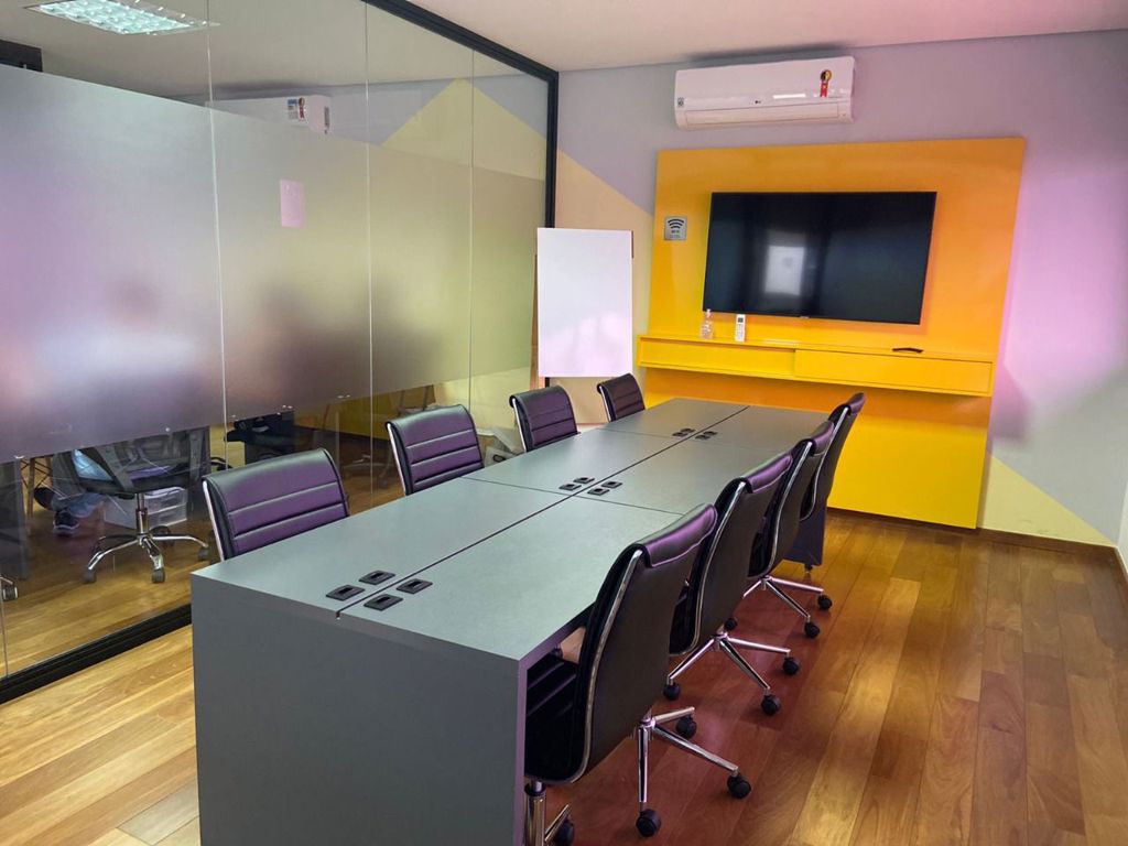 Sala de reunião para até 10 pessoas 