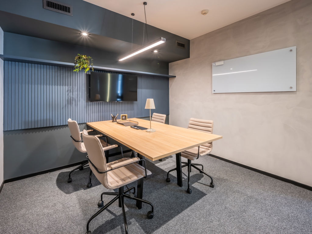 Sala de Reunião - 2411