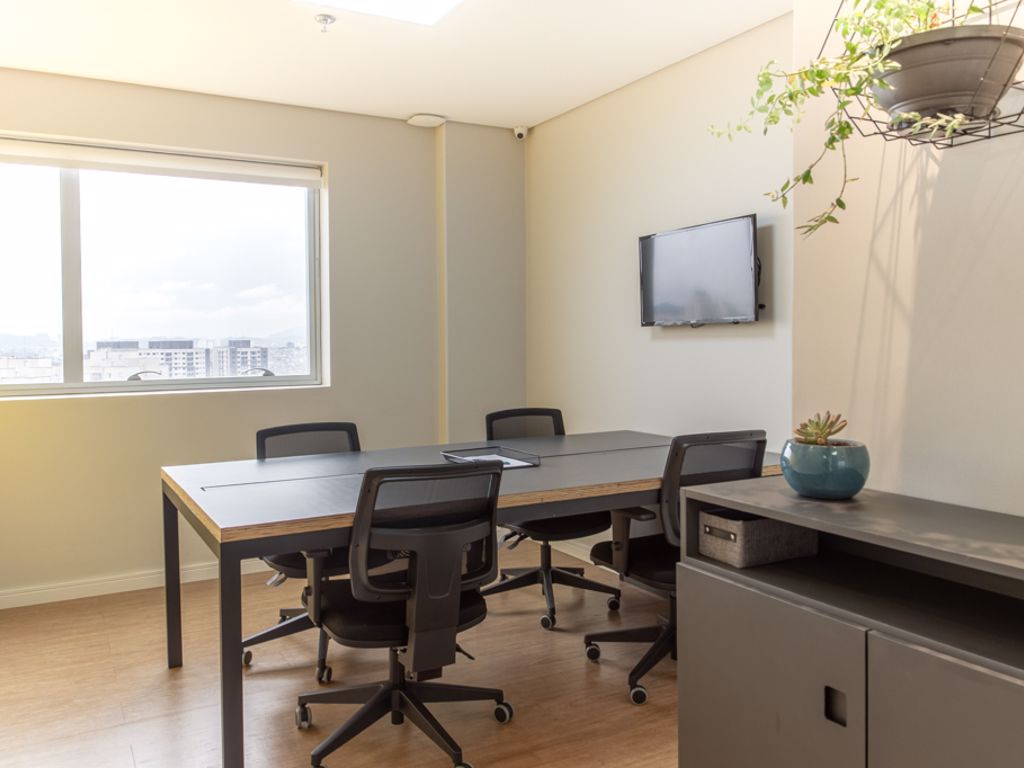 Sala de Trabalho 4 Cadeiras