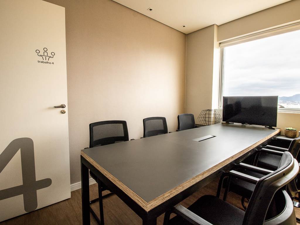 Sala de reunião Compacta 4 cadeiras