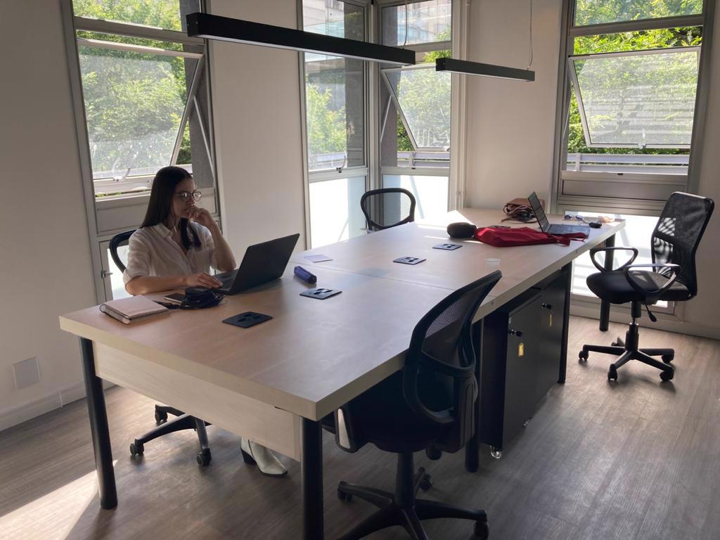 Diária em Coworking (espaço compartilhado)